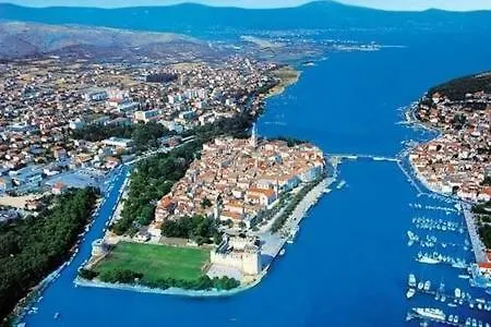 Mirta Villa Kastel Novi