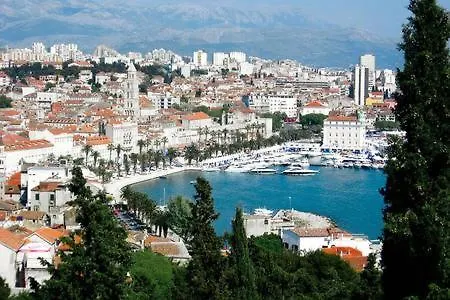Mirta Villa Kastel Novi 0*,  Croatia