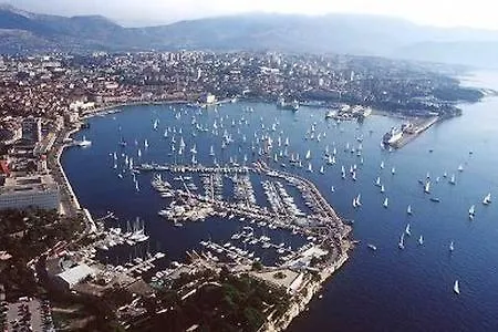 Mirta Villa Kastel Novi Holiday home